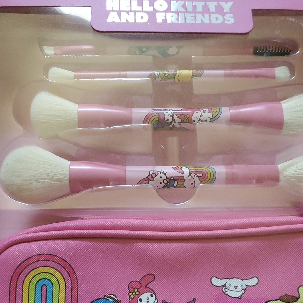 🆕️ SANRIO "CORE" 4-PC DUAL-ENDED MAKEUP BRUSH SET 💕 - Picture 4 of 7